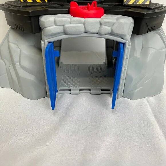 Imaginext Batman Joker Batcave Tower Fisher Price DC Bat Cave Playset 2014 - Picture 3 of 16